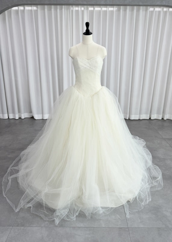 VERA WANG BRIDE Ballerina A-line Wedding Dress White First Owner Tulle Bear Top