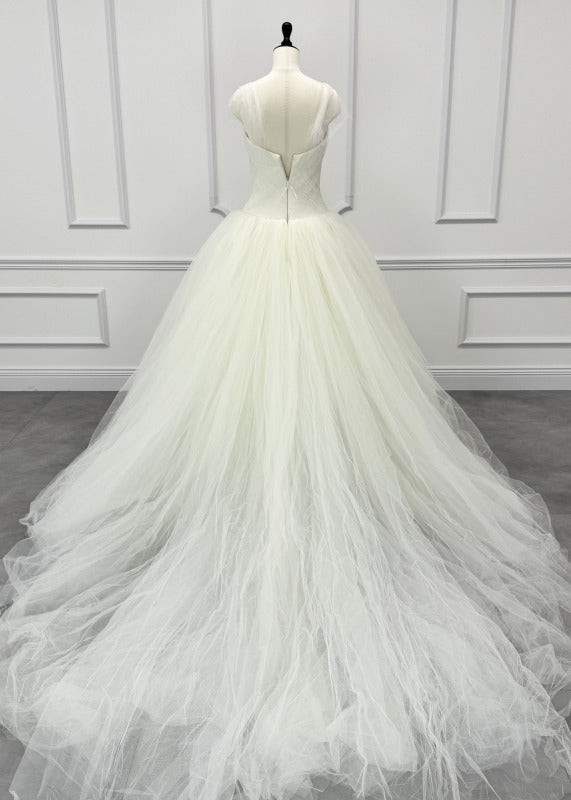 VERA WANG BRIDE Lisa Princess Line Ivory White White First Owner Tulle Off Shoulder