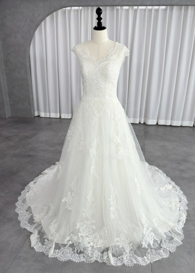 プロノビアス PRONOVIAS Aライン