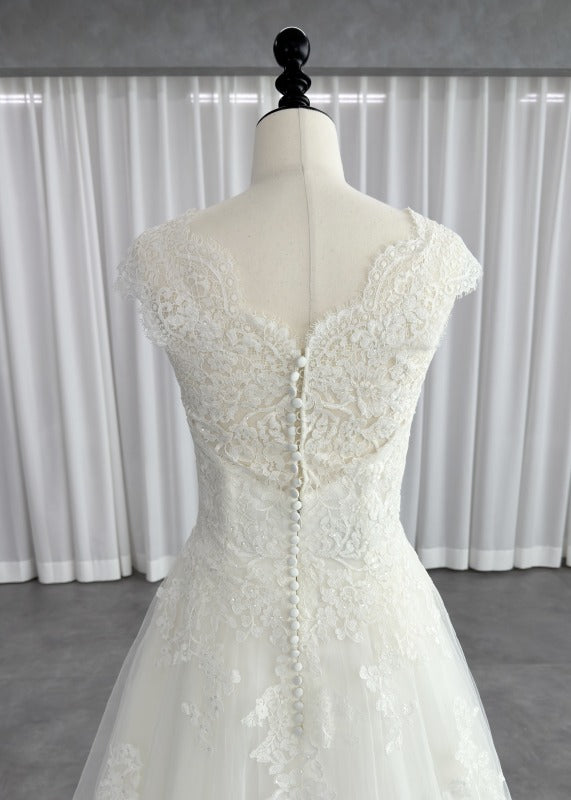 Pronovias a-line