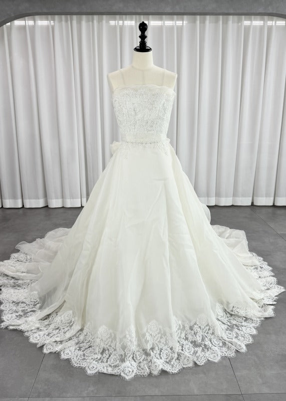 Alpha Blanca ALPHA Blanca A-line Wedding Dress White White First Owner Tulle Lace