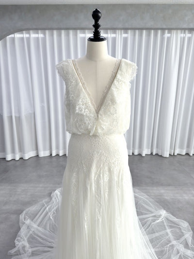 Pronovias Eco Boho细长线