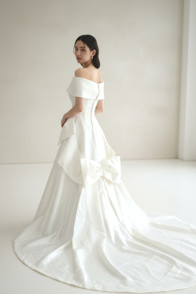 エマリーエ EMarie ダブルリボンケープカラー Aライン – &Belle