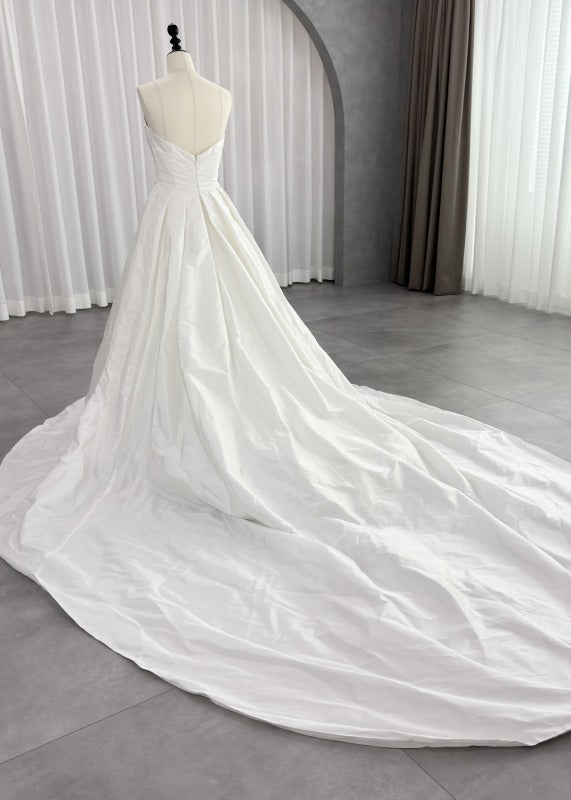 PRONOVIAS haveer A-line