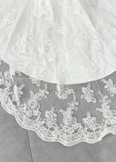 Eme Aimer BRILLIANT LACE A-line White First Owner