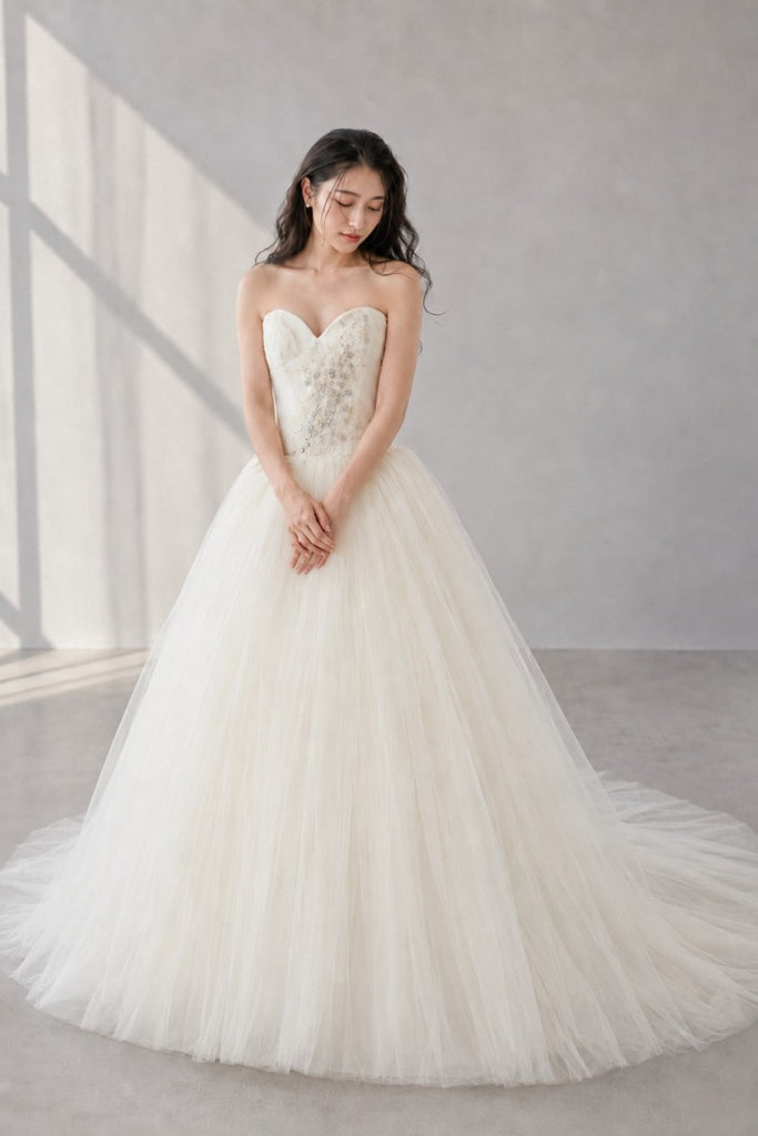 ヴェラウォン VERA WANG BRIDE リサ Lisa プリンセスライン – &Belle