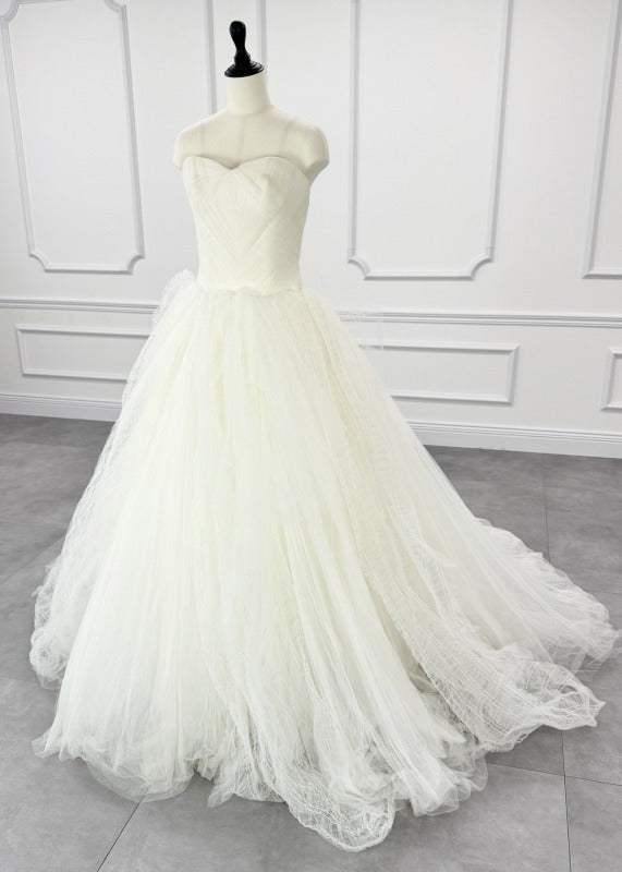 VERA WANG BRIDE Octavia Princess Line Ivory White First Owner Tulle Heart Cut