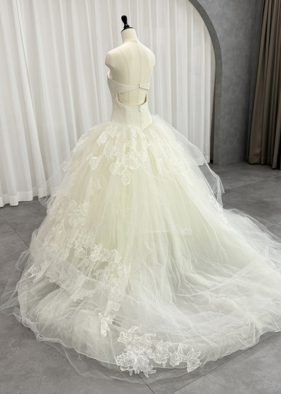 VERA WANG HAUTE Lisbeth Princess Line