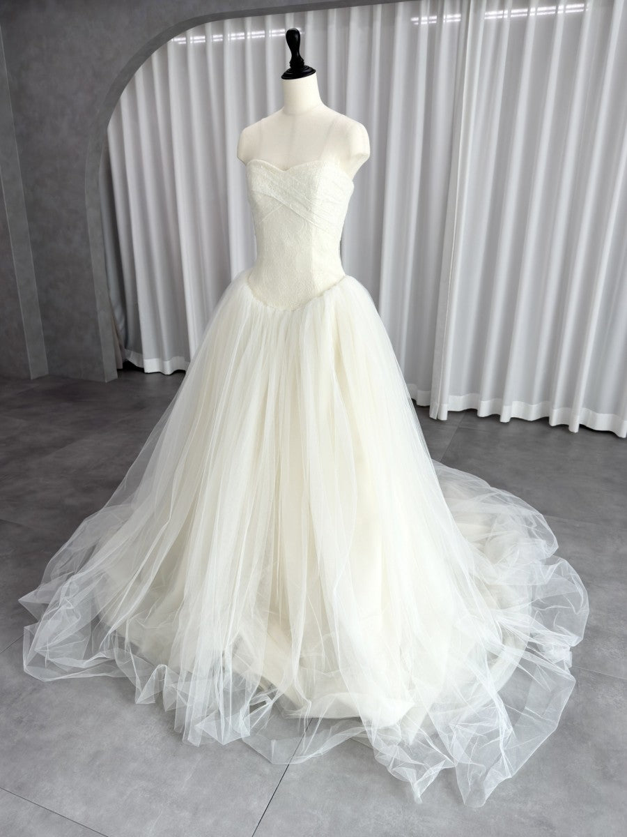 VERA WANG BRIDE Ballerina Princess Line