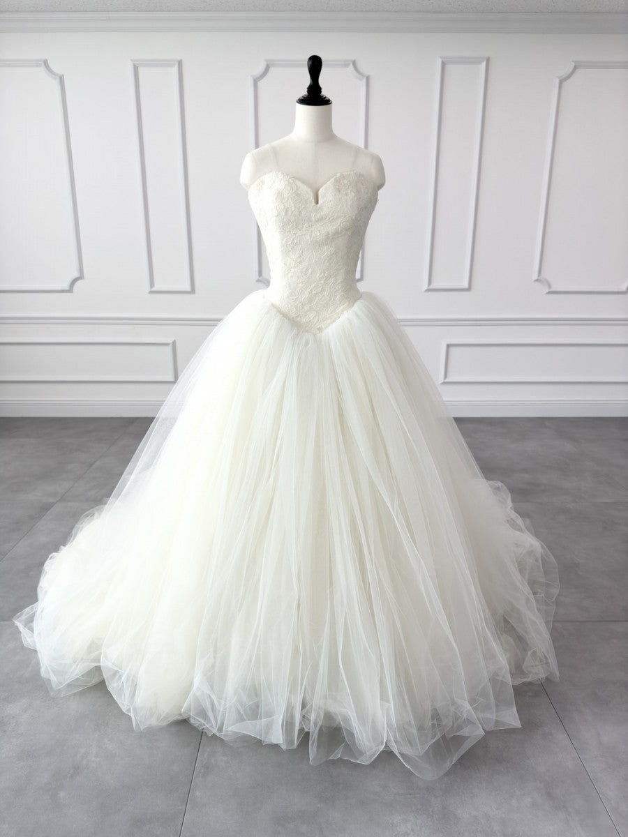 Vera Wang BRIDE Kate Hudson's Ballerina Princess Line