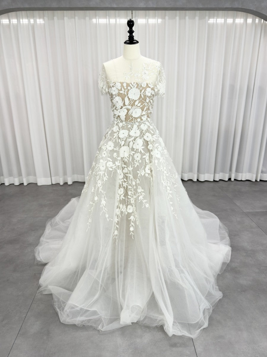 reem acra敞开心heart a-line