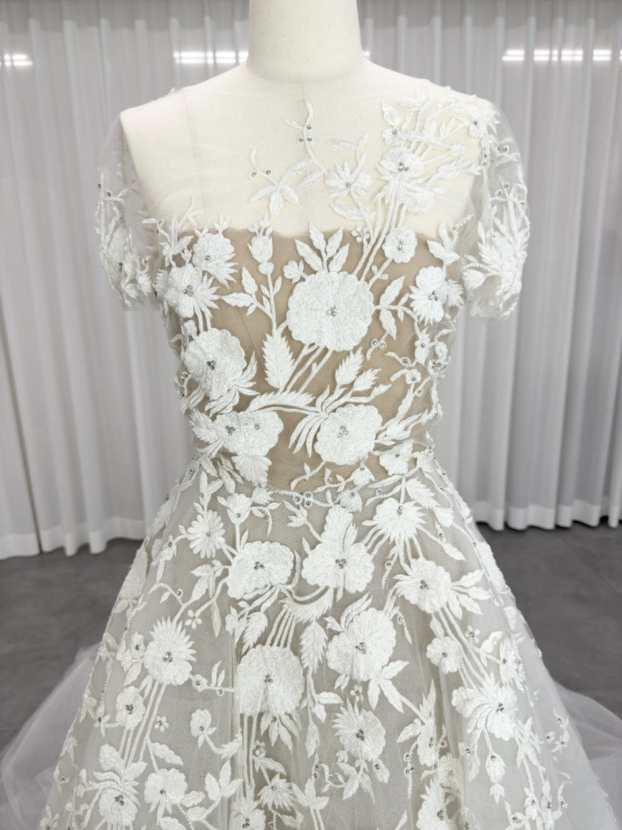 reem acra敞开心heart a-line