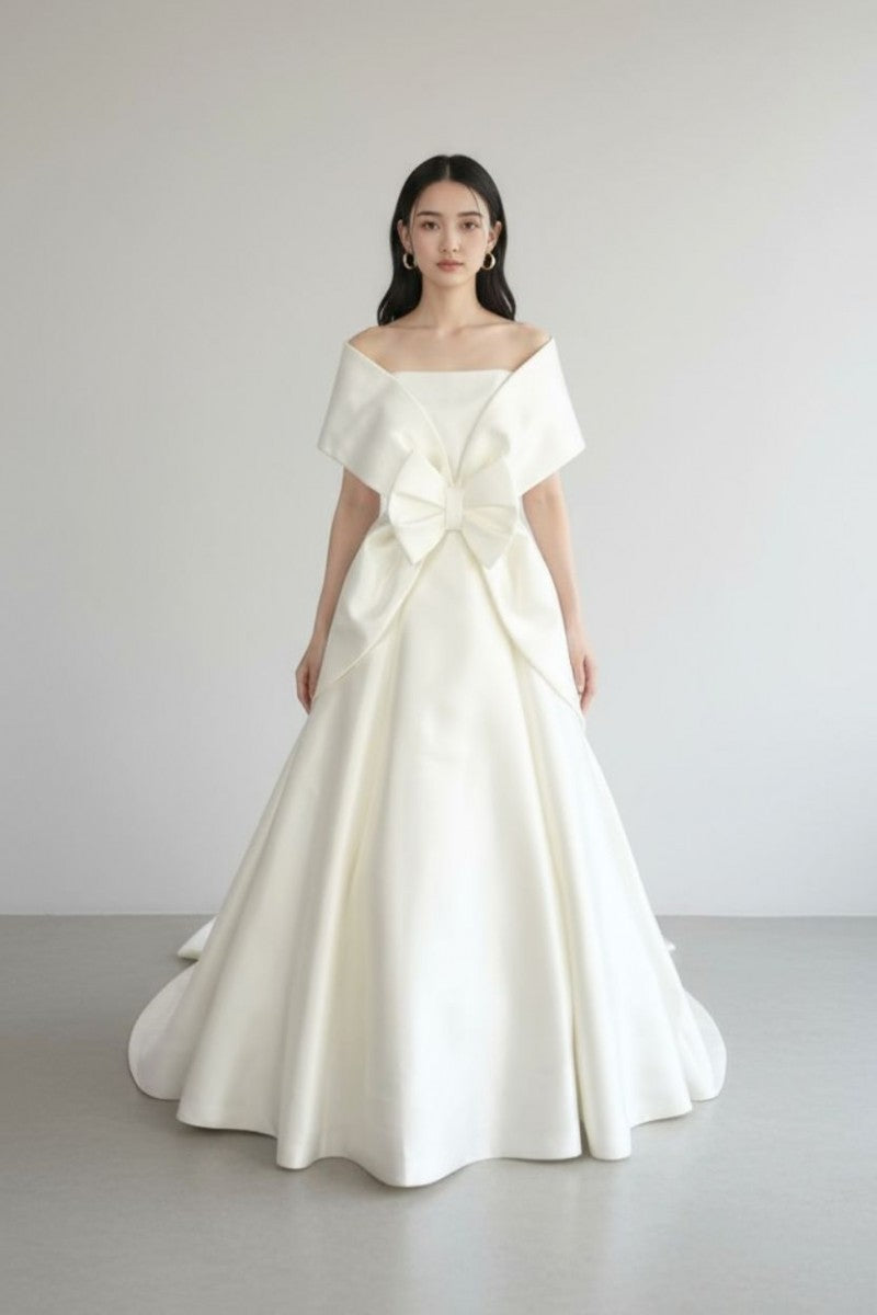 エマリーエ | ウェディングドレス 販売・レンタルなら【&Belle】