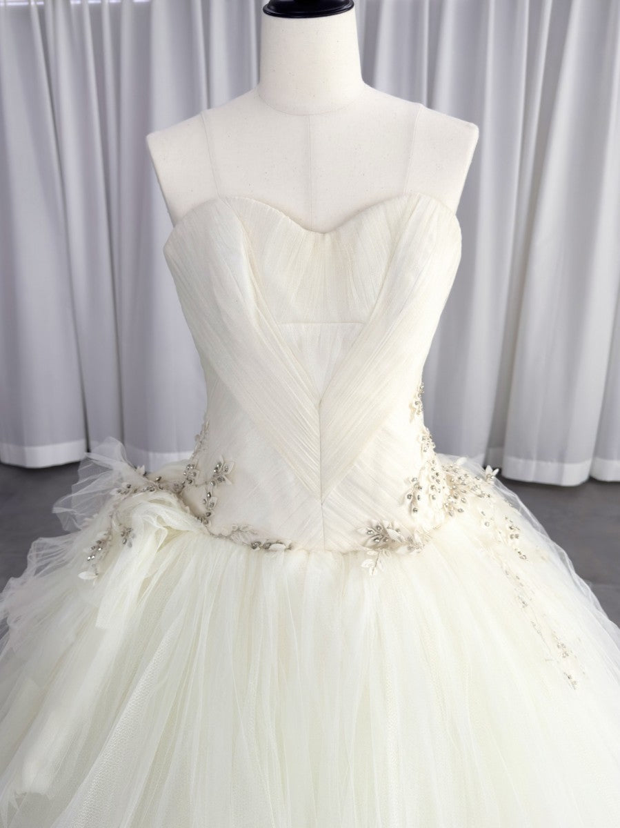 VERA WANG HAUTE Louisa Princess Line