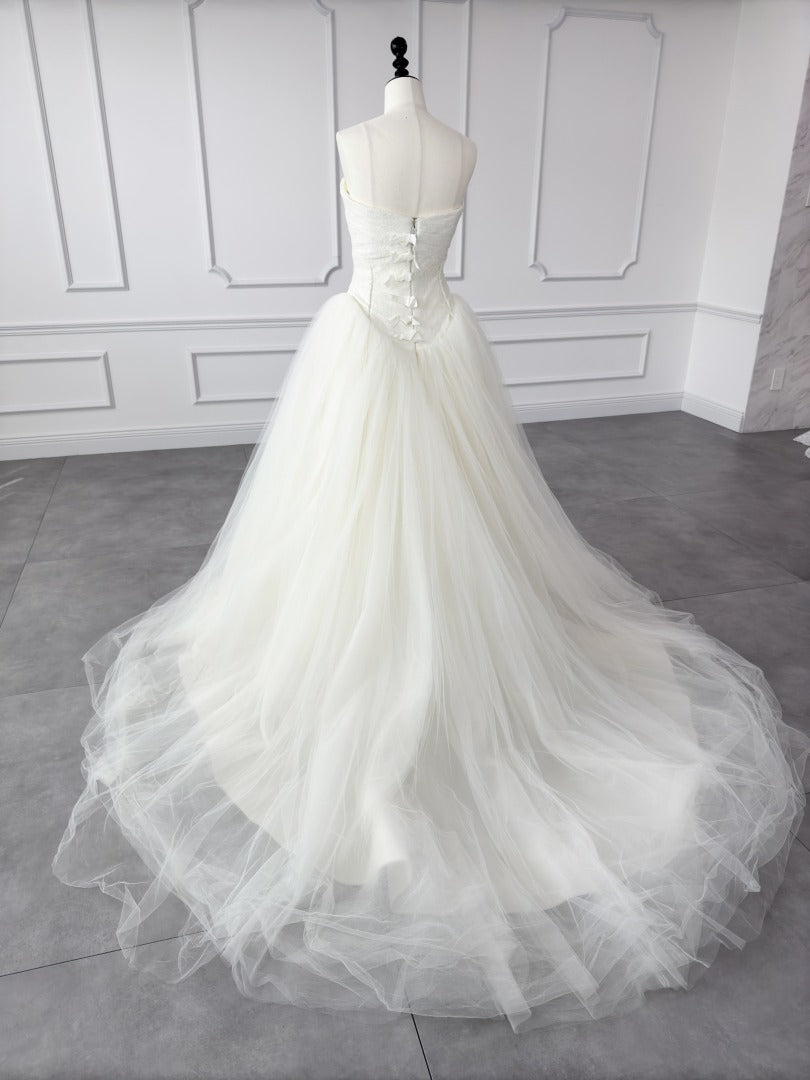 VERA WANG BRIDE Ballerina Princess Line