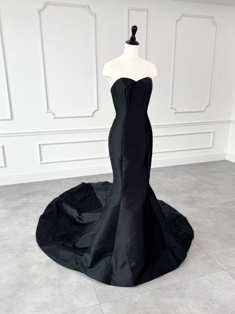 エリザベッタ・ポリニャーノ ELISABETTA POLIGNANO マーメイドライン